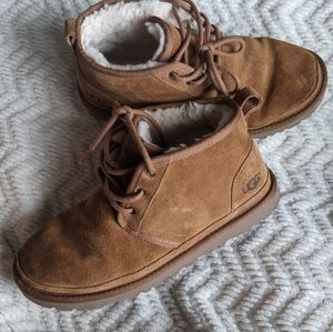 Ugg Chukka Boots Chestnut size 9